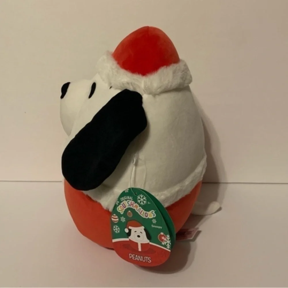 NWT. SQUISHMALLOWS Peanuts Holiday Snoopy 10” Plush